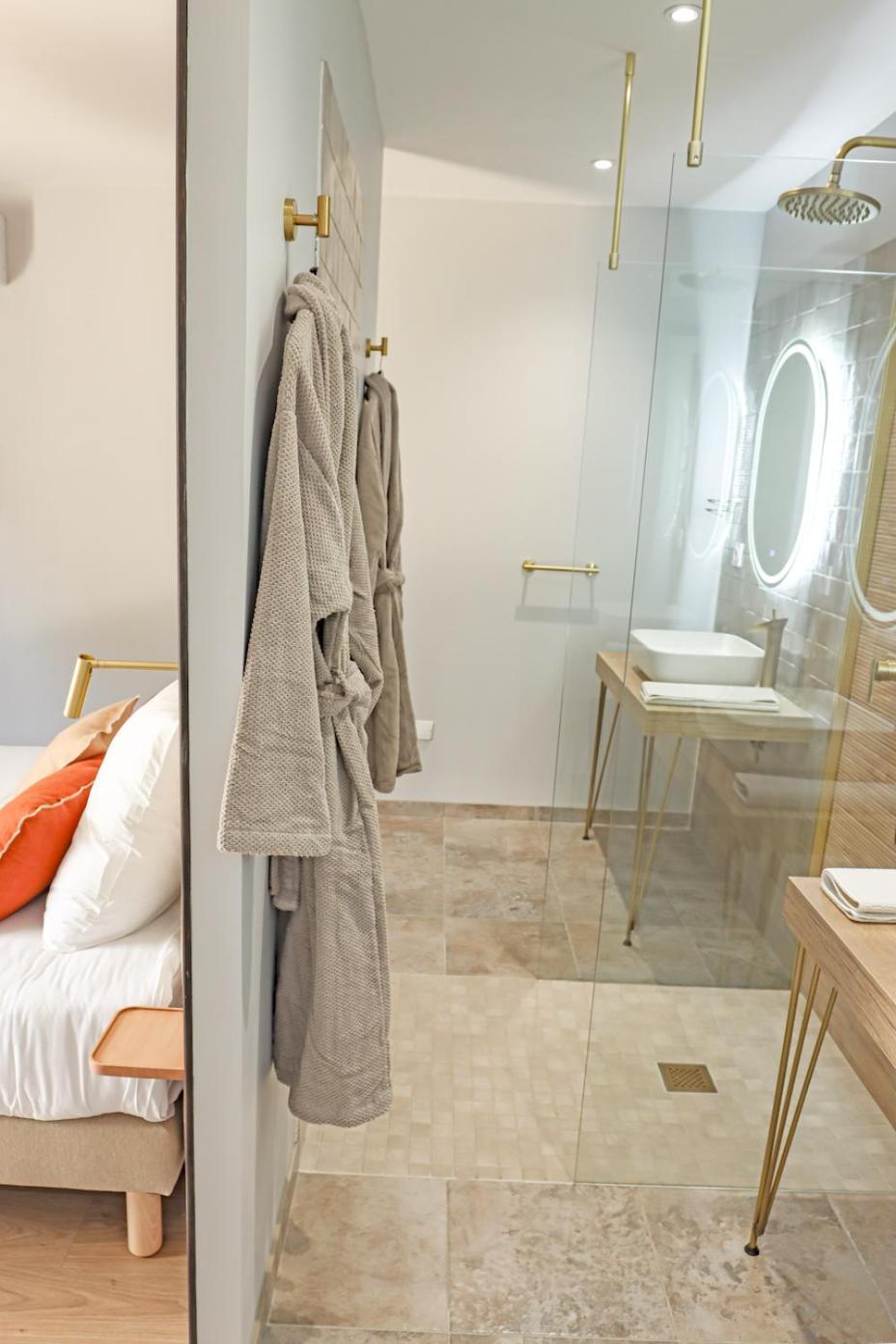 Les Gites De Laure - L'Eden Romantique, Chambres Hotes, Spa Prive, Couloir De Nage, Adults Only Malves-en-Minervois Exterior photo