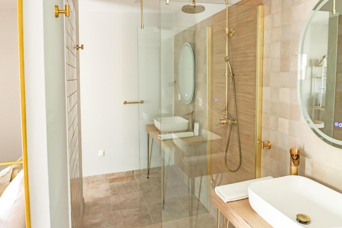 Les Gites De Laure - L'Eden Romantique, Chambres Hotes, Spa Prive, Couloir De Nage, Adults Only Malves-en-Minervois Exterior photo