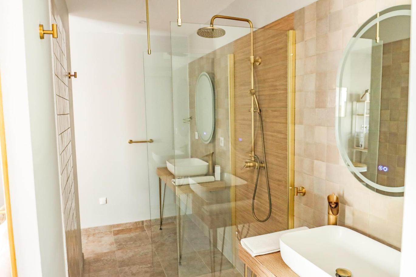 Les Gites De Laure - L'Eden Romantique, Chambres Hotes, Spa Prive, Couloir De Nage, Adults Only Malves-en-Minervois Exterior photo