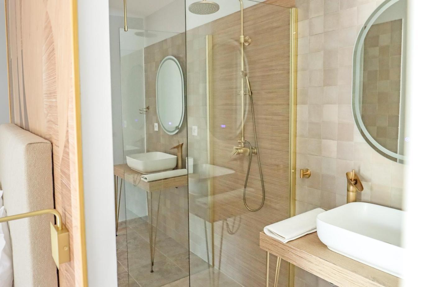 Les Gites De Laure - L'Eden Romantique, Chambres Hotes, Spa Prive, Couloir De Nage, Adults Only Malves-en-Minervois Exterior photo
