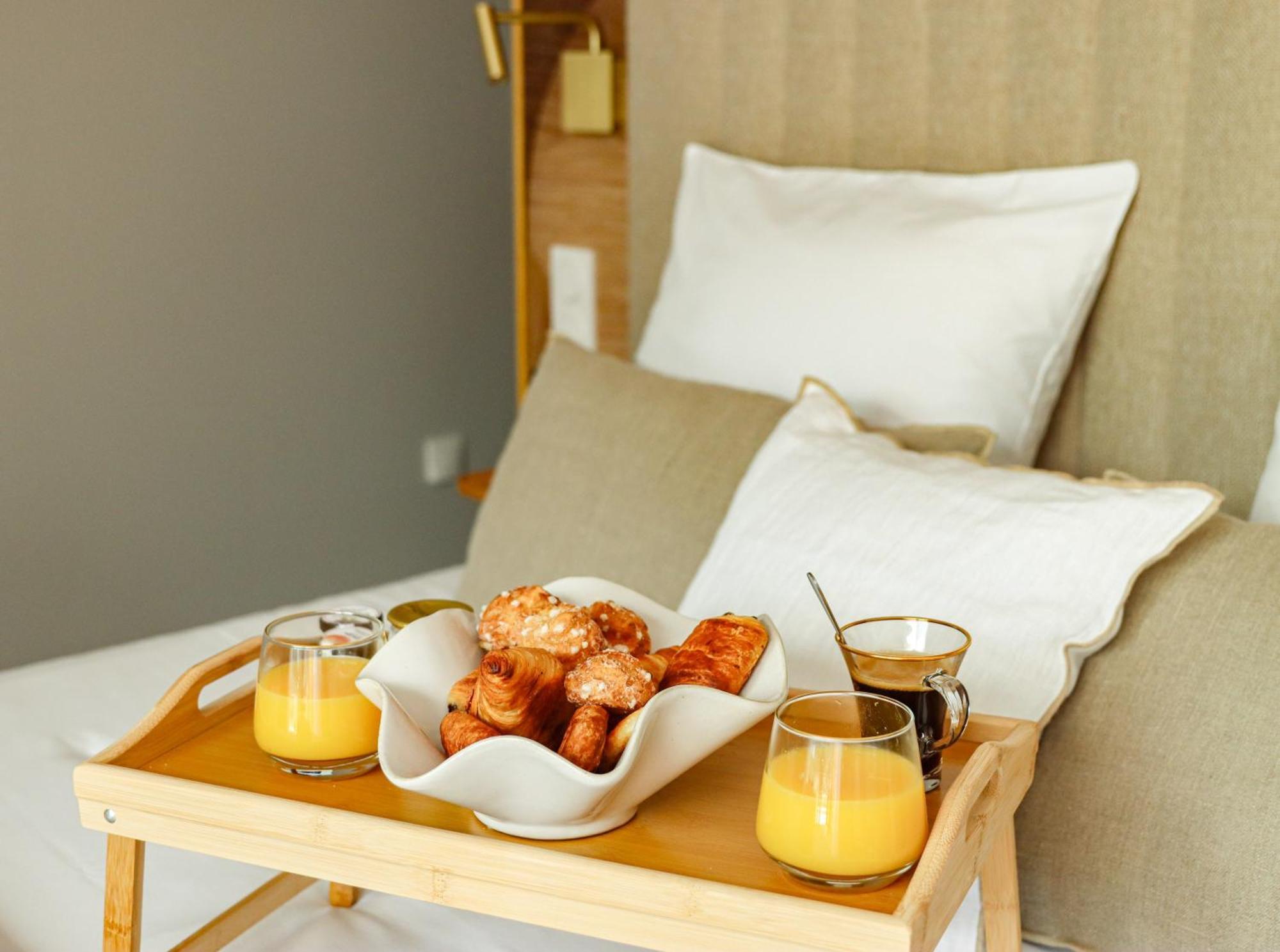 Les Gites De Laure - L'Eden Romantique, Chambres Hotes, Spa Prive, Couloir De Nage, Adults Only Malves-en-Minervois Exterior photo